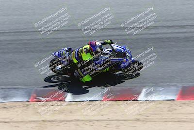 media/Jun-26-2022-CRA (Sun) [[122d0e5426]]/Race 13 (Expert 1000 Superbike)/Start Finish/